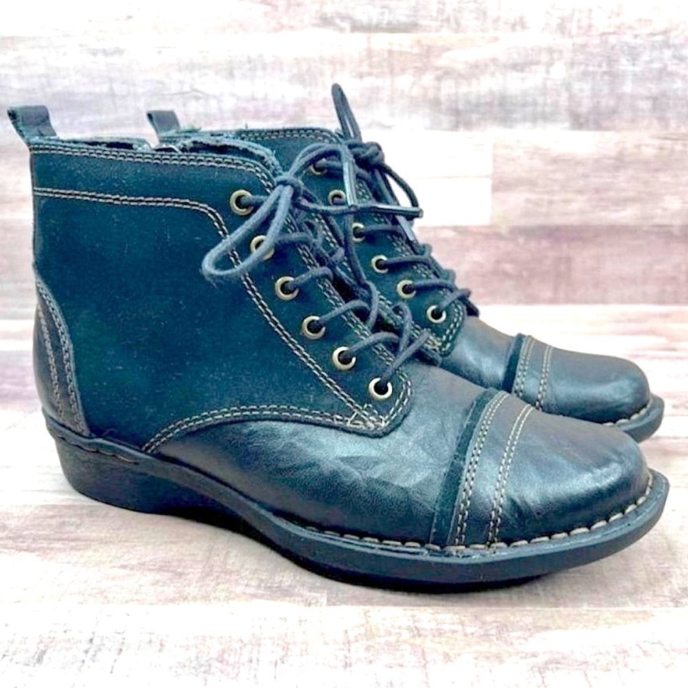Clarks Whistle Watch Black Leather & Suede Lace-Up Boots size 5 women
